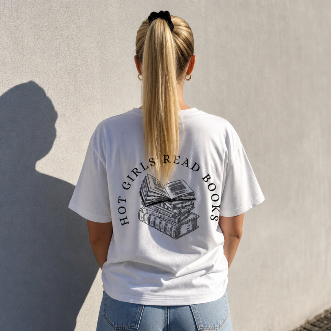 Hot Girls Read Books - Regular Fit