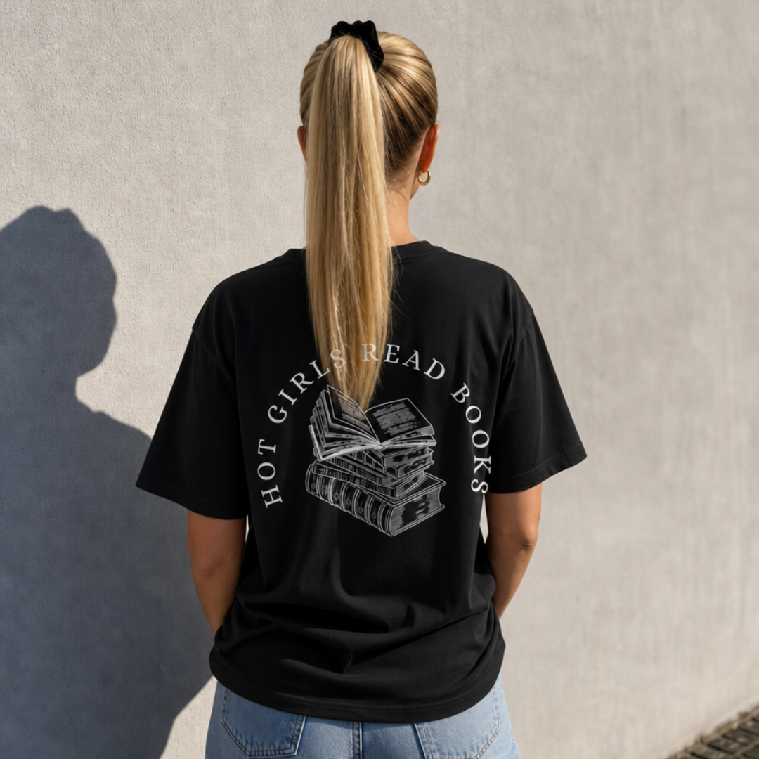 Hot Girls Read Books - Regular Fit